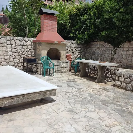 Apartment Cheapest And Comfortable Just Approx 100m To Sea, Near Sandy *