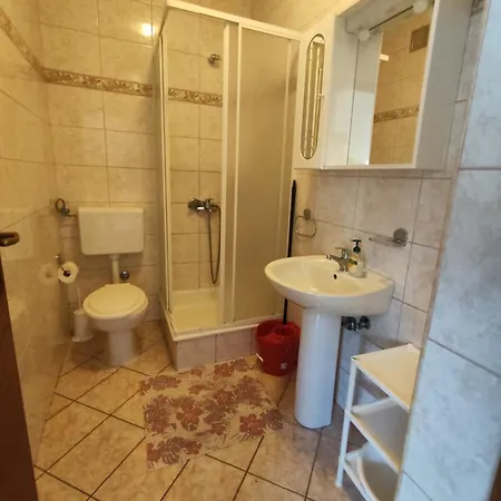 Cheapest And Comfortable Just Approx 100m To Sea, Near Sandy * Crikvenica