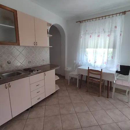 Cheapest And Comfortable Just Approx 100m To Sea, Near Sandy Crikvenica