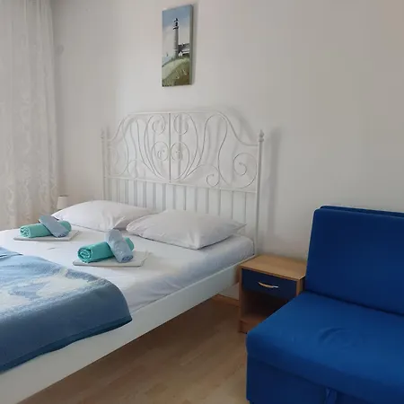Cheapest And Comfortable Just Approx 100m To Sea, Near Sandy Apartment *