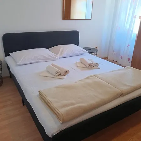 Apartment Cheapest And Comfortable Just Approx 100m To Sea, Near Sandy *