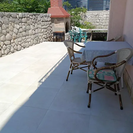Apartment Cheapest And Comfortable Just Approx 100m To Sea, Near Sandy Crikvenica