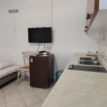 Cheapest And Comfortable Just Approx 100m To Sea, Near Sandy * Crikvenica
