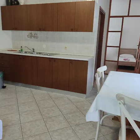 Apartment Cheapest And Comfortable Just Approx 100m To Sea, Near Sandy
