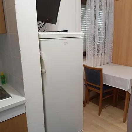 Apartment Cheapest And Comfortable Just Approx 100m To Sea, Near Sandy *
