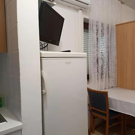 Apartment Cheapest And Comfortable Just Approx 100m To Sea, Near Sandy